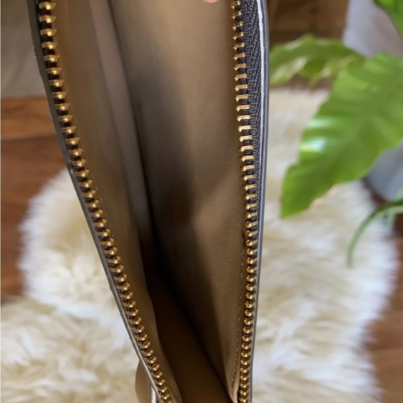 Michael Kors Bags Michael Kors Belt Bag With Gold Chain Zipper With